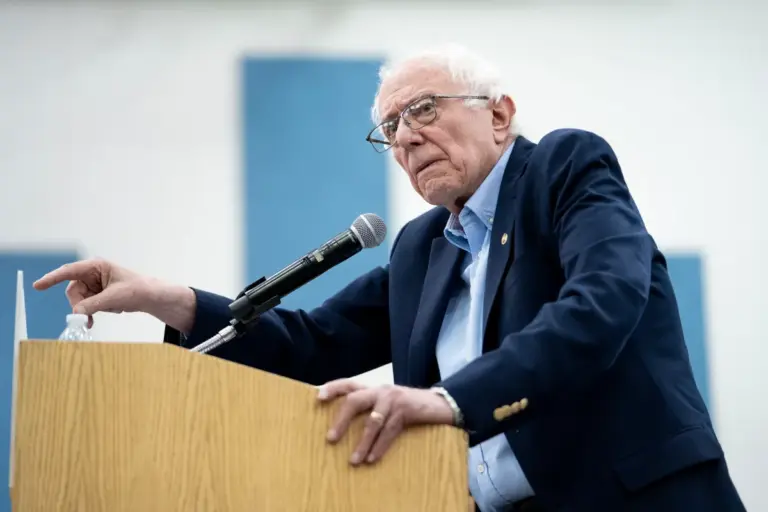 Millions of Salaried Workers Would Get Paycheck Boost Under New Bill